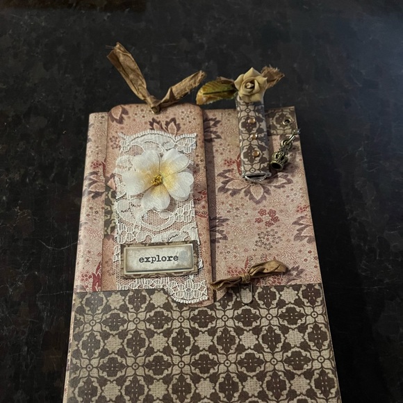 Accessories - 2022 vintage calendar planner
